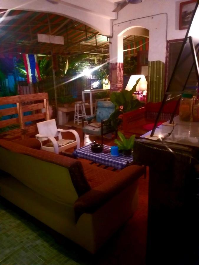 Srikrung Guesthouse Аюттхая Экстерьер фото