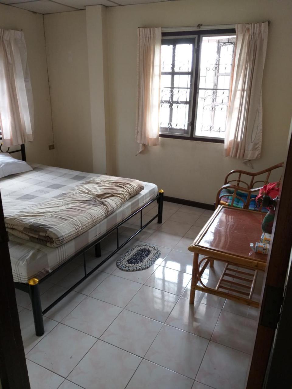 Srikrung Guesthouse Аюттхая Экстерьер фото
